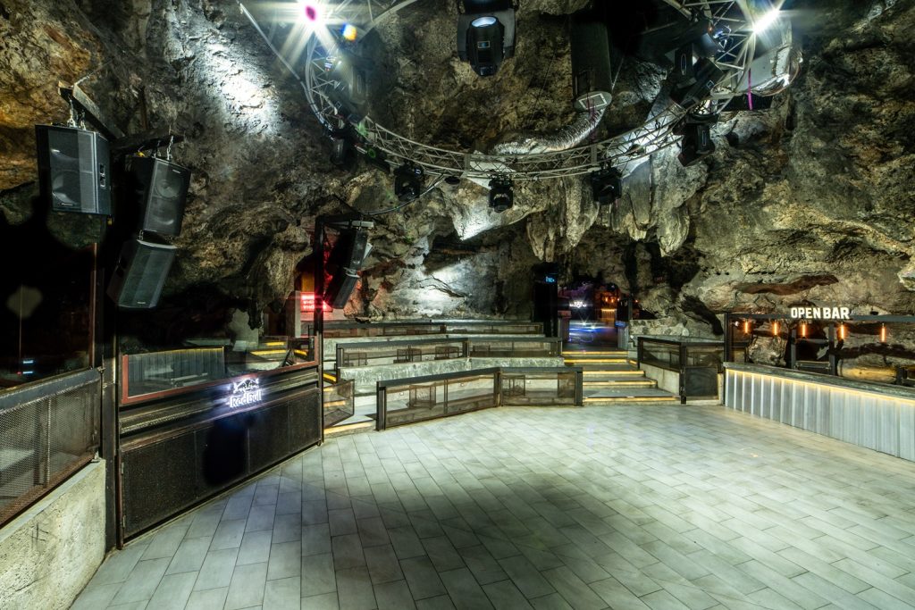 Host your event - trident room